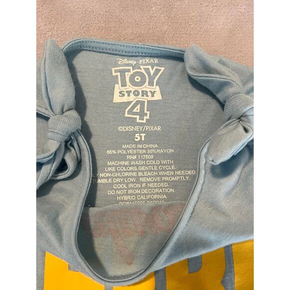 Disney T-Shirt Bundle of 4 Toy Story Jessie Buzz Descendants Minnie Size 5-6 - Picture 15 of 16